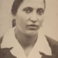 Maria Irene Bento, esposa de António Fontinha, com 20 anos.