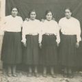 Ana do Carmo, irmã Elvira e amigas Alice e Gracinda (esq. p/ dta.), década de 50