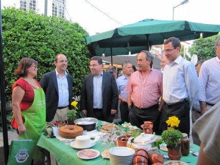 A abertura da Feira e a visita à Tasquinha de Pomares