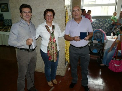 Manuel Rosa Neves recebeu a medalha do seu irmão António Rosa Neves